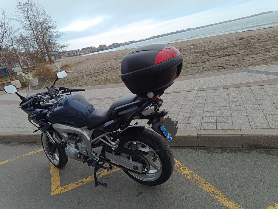 Продавам Yamaha FZ6 Fazer