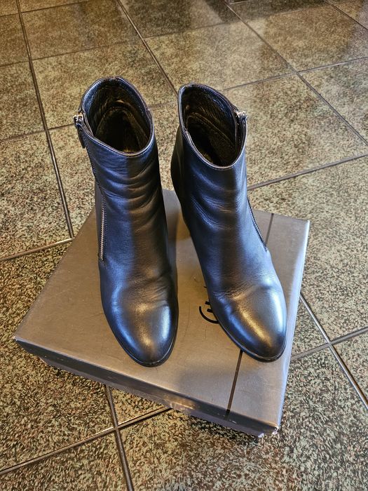 Дамски боти от естествена кожа