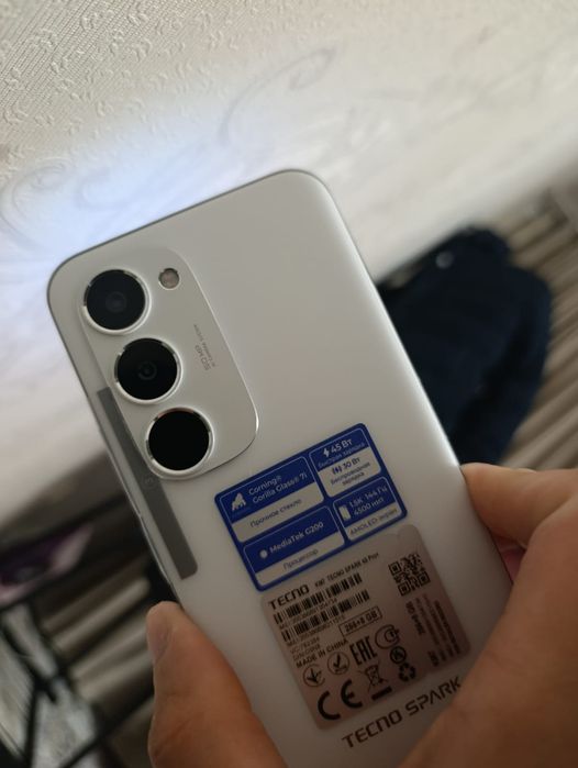 Techno spark 40 pro+