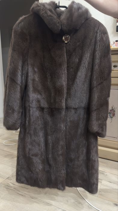 Продам Норковую шубу