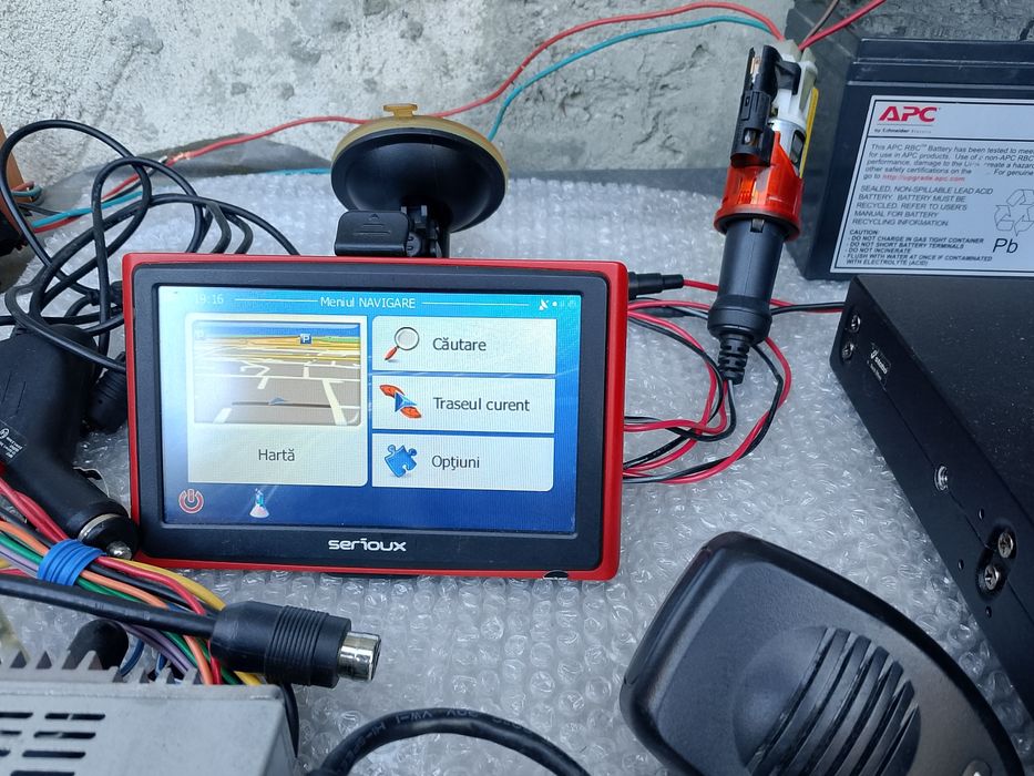 Vând mp player  Alpine  , GPS auto redresor baterii 12V pt. autorulote , module și telecomenzi webasto ,.