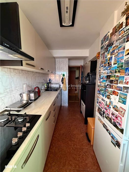 4 camere B-dul Decebal, stradal, aproape de metrou