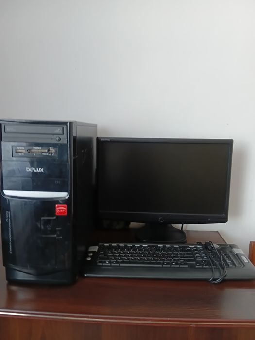 Delux  Компьютер