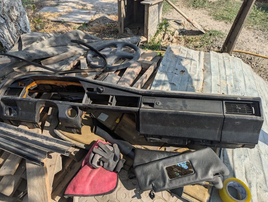 Запчасти Мерседес 190