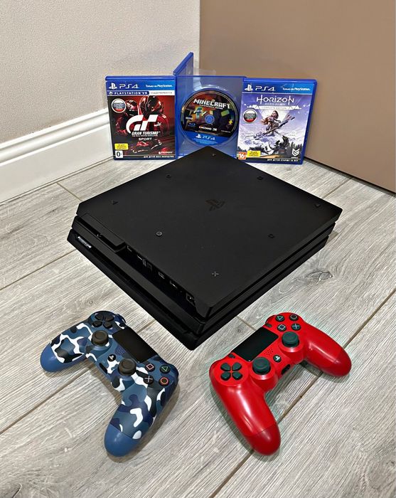 PlayStation 4 PRO/// память 1ТВ/+3 Disk