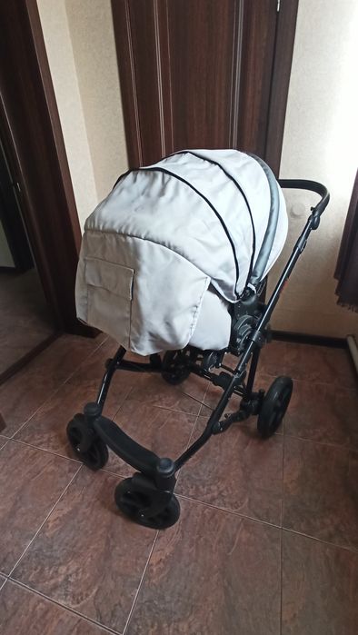 Коляска Pituso Confort 2 в 1, серая