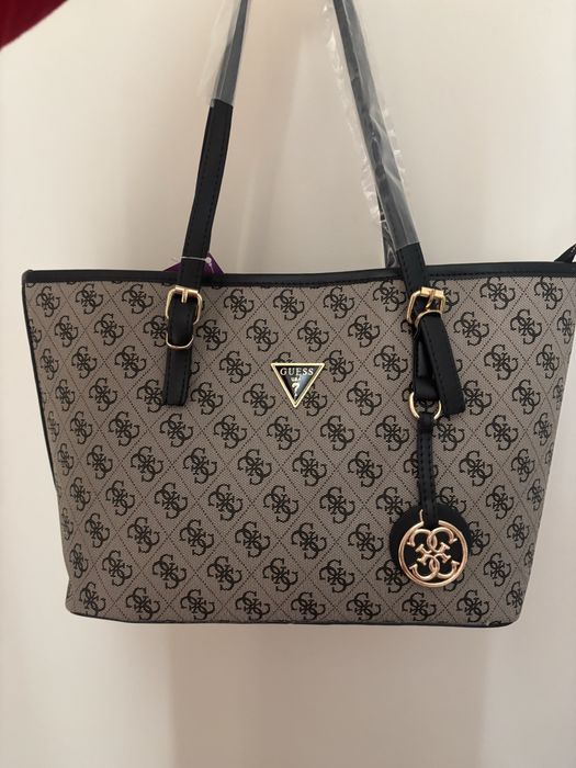 Guess маркова чанта