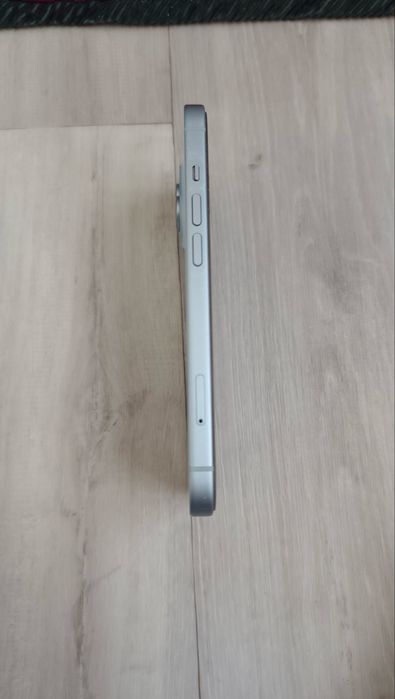 Обменяю свой iphone 15