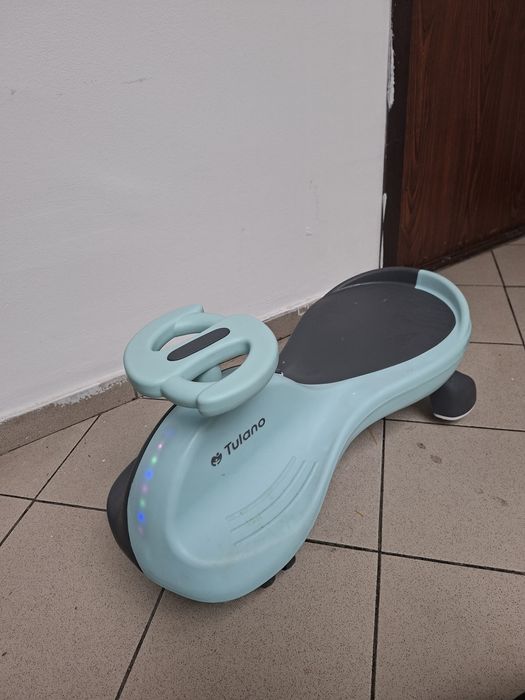 Mașinuța pentru copii gravitațional noua