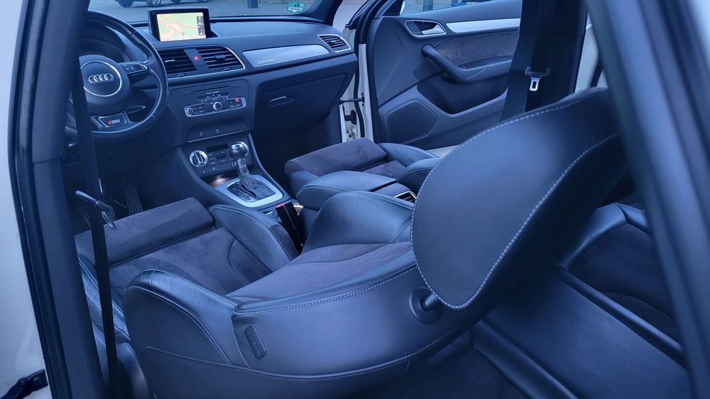 Vând Audi Q3 S-line Quattro 4X4 motor 2 L diesel euro 5 cutie automată 7+1 viteze numere rosii valabile(OFER FISCAL PE LOC) recent adus din Germania i