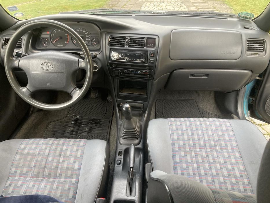 Toyota Corolla 1.3 Бензин