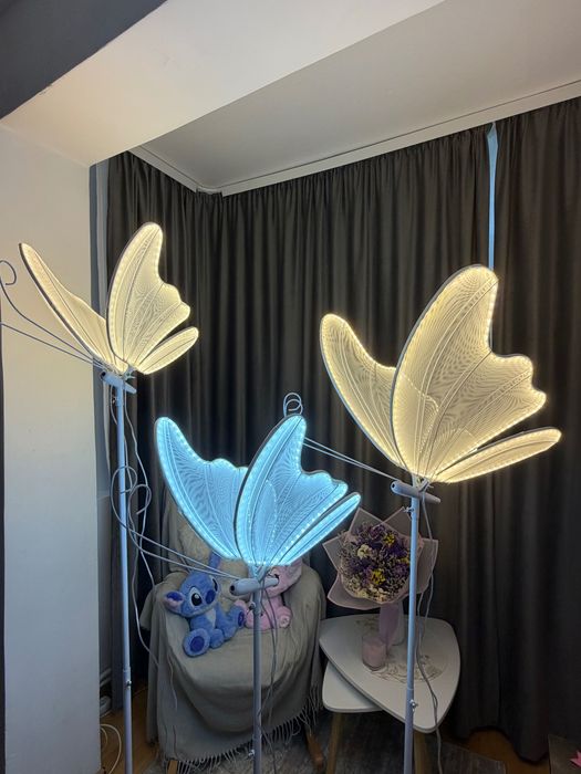 Închiriez fluturi cu lumini LED, perfecți pentru nunți, botezuri, petreceri și evenimente deosebite!
