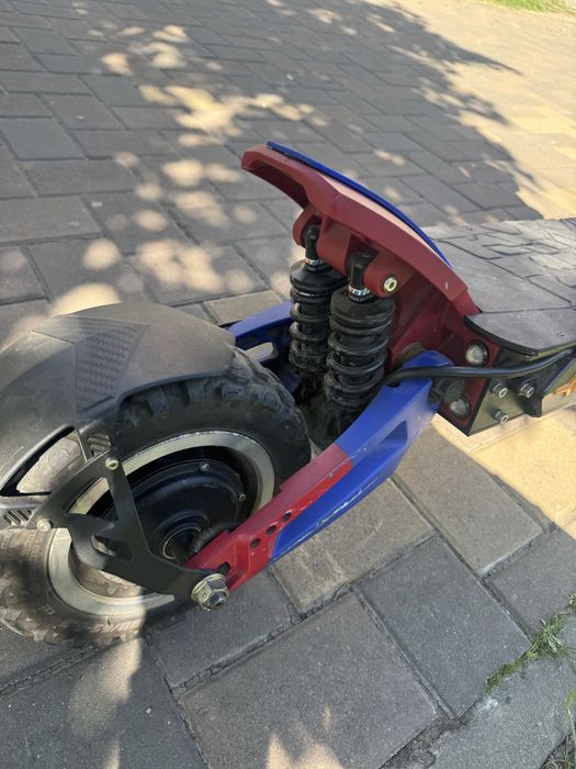Trotinetă electrică VSETT  BESTIE, peste 100km
