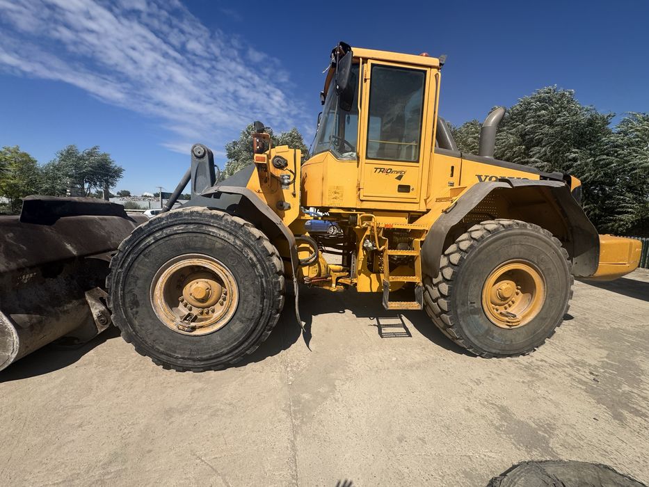 Volvo L120E | 2006 | 19.200 ore | Cupă 4 MC | 21.200 kg