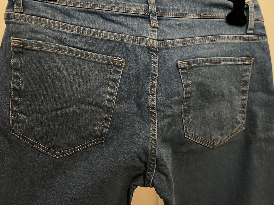 Blugi pentru uniforma