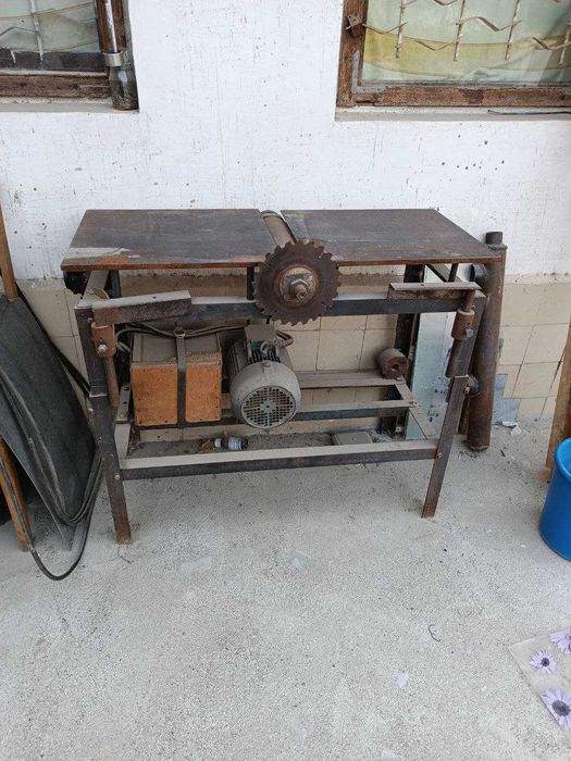 Продам столярный станок 3 киловат 2800 оборот.