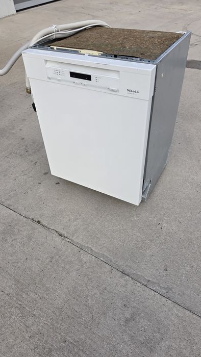 Съдомиялна Miele 60см