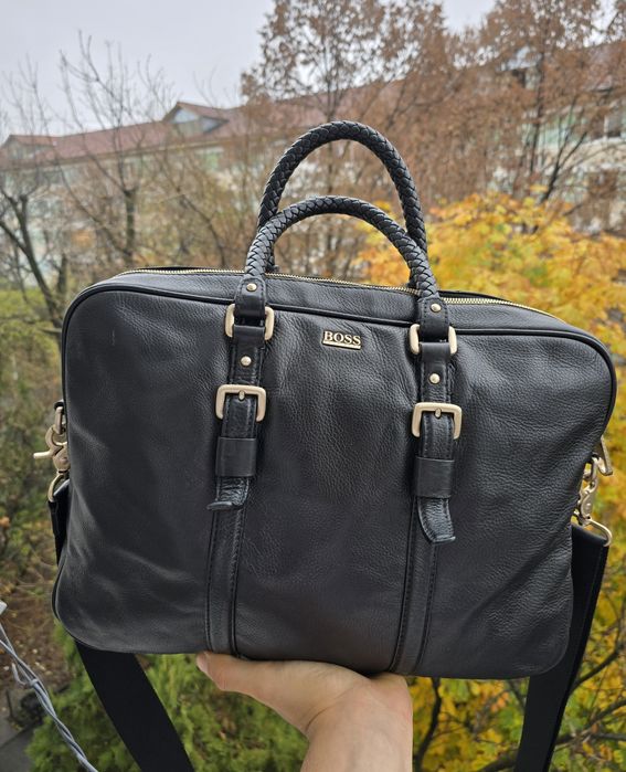 Geanta Hugo Boss din piele naturala