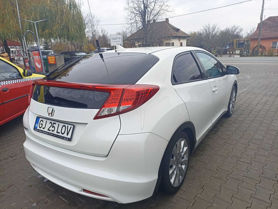 Vând Honda Civic x9