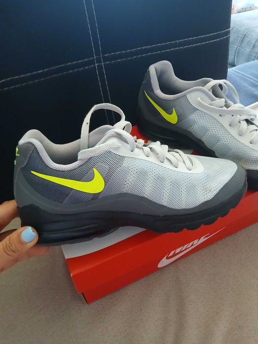 Маратонки    Nike Air Max