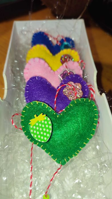 мартеница - брошка