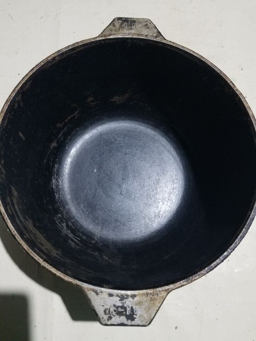 Мангал с казаном и алюминевая посуда