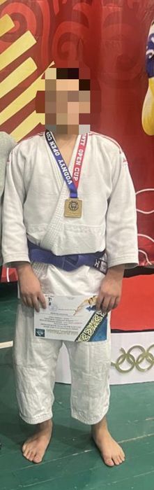 Adidas contest red 170 Кимоно для дзюдо