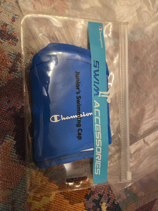 Нова Champion плувна шапка за 6-8 г