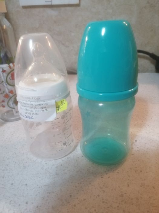 Нови Бебешки аксесоари-шишета Камера, биберони, лъжички