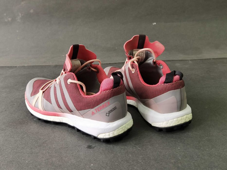 Ghete munte 37 38 adidasi bocanci Adidas Terrex  305 Goretex ca NOI