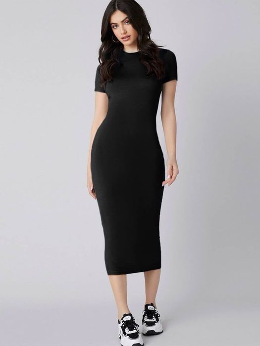 Срочно! Черное платье по фигуре