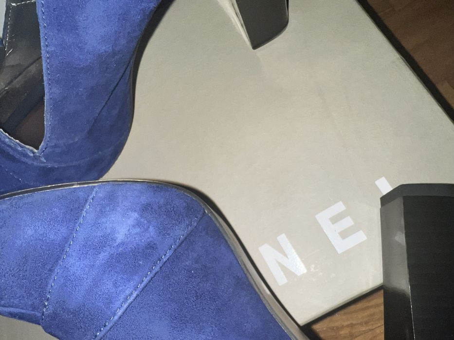 Vand pantofi Stefanel piele intoarsa, superbi mar 39