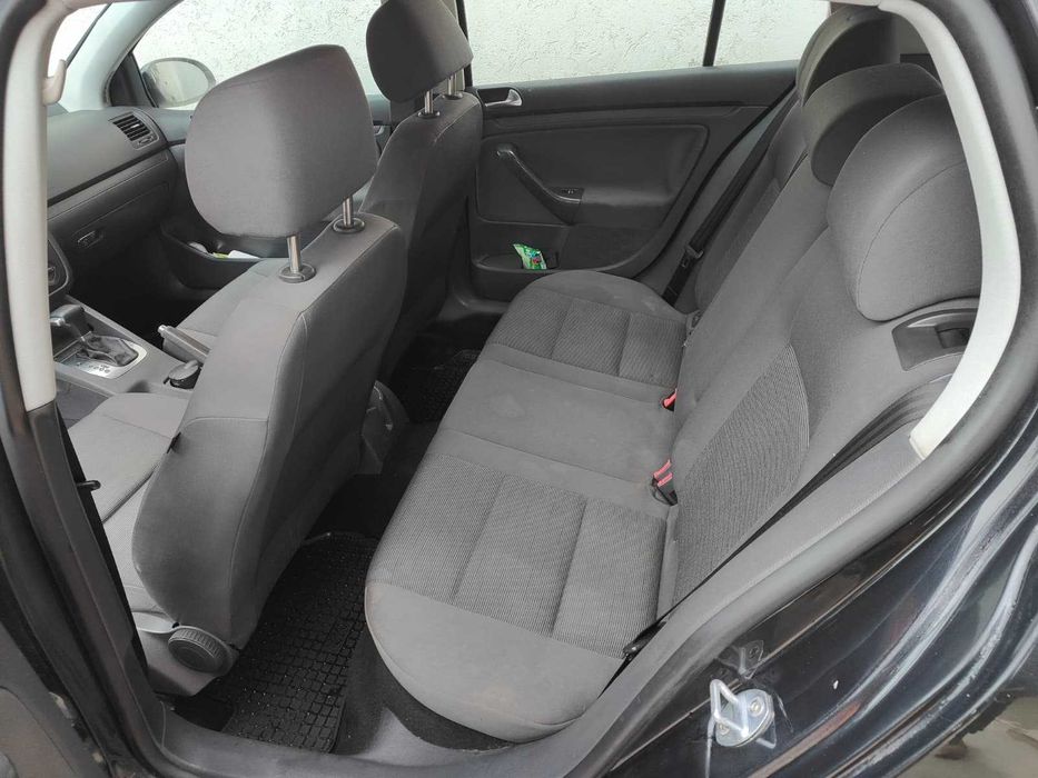 Vand Volkswagen Golf V 2006