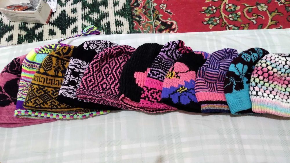 Вязальная машинка продается.Тукув машинками сотилади