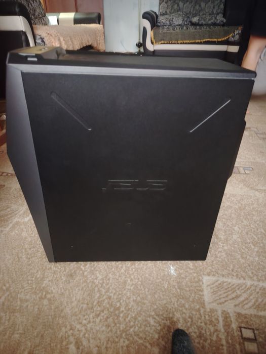 Корпус mATX от Asus