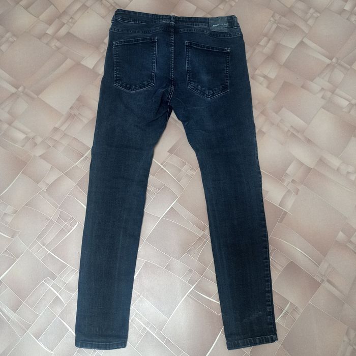 Джинсы мужские Bershka