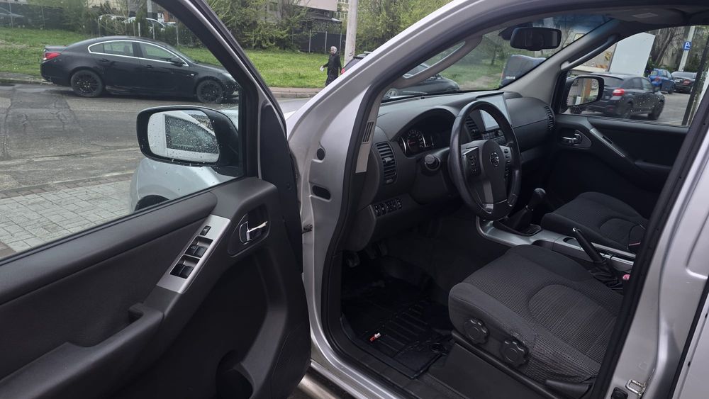 NISSAN Pathfinder 0 — imagine 4