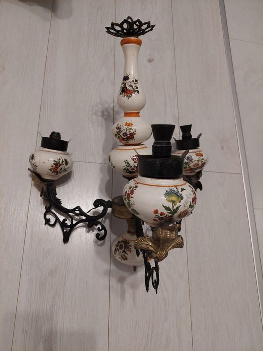 Lustra antica din ceramica