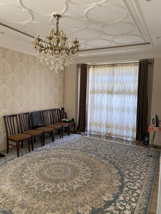 Med gorodok 3xonali dom sotiladi