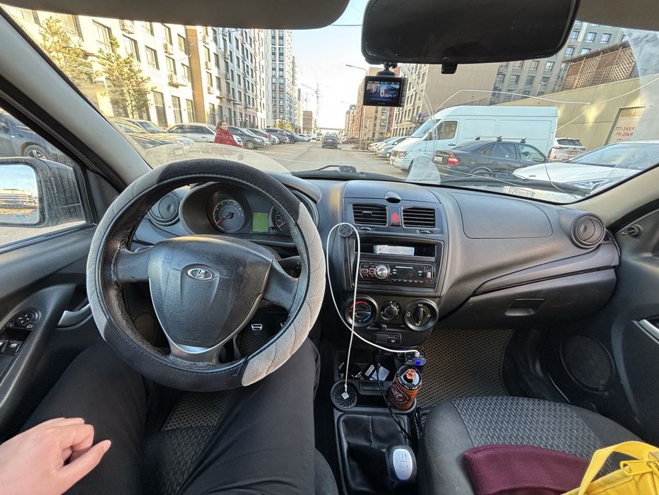 Продам ЛАДА КАЛИНА 2 тросовая коробка