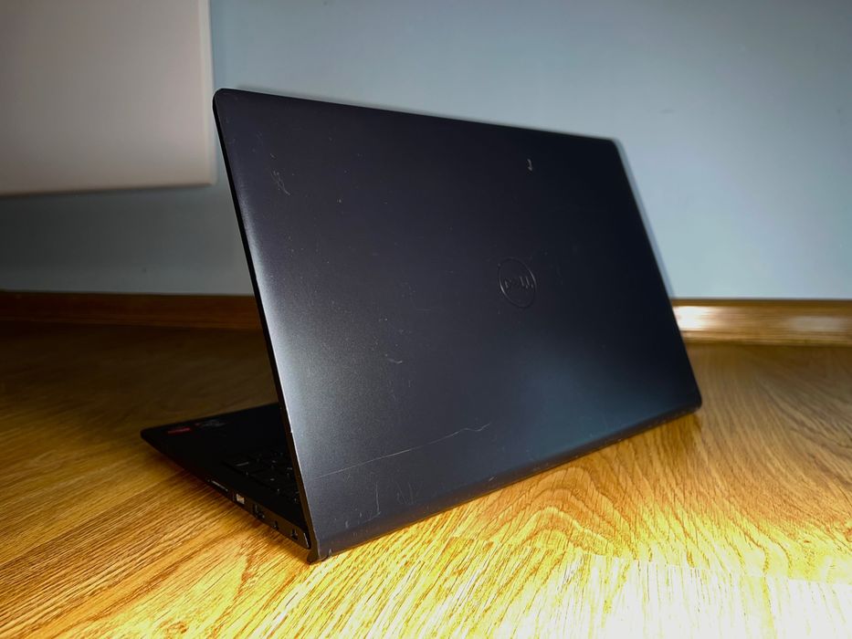 Dell Vostro 3525