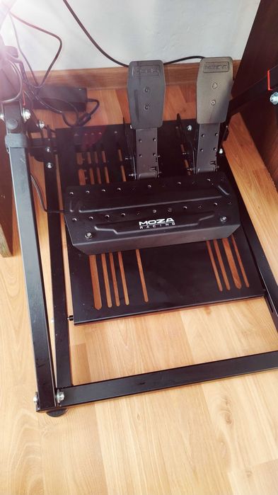 Стойка за волан Moza, logitech, trustmaster и др.