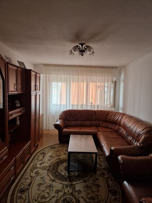 Inchiriez apartament 2 camere