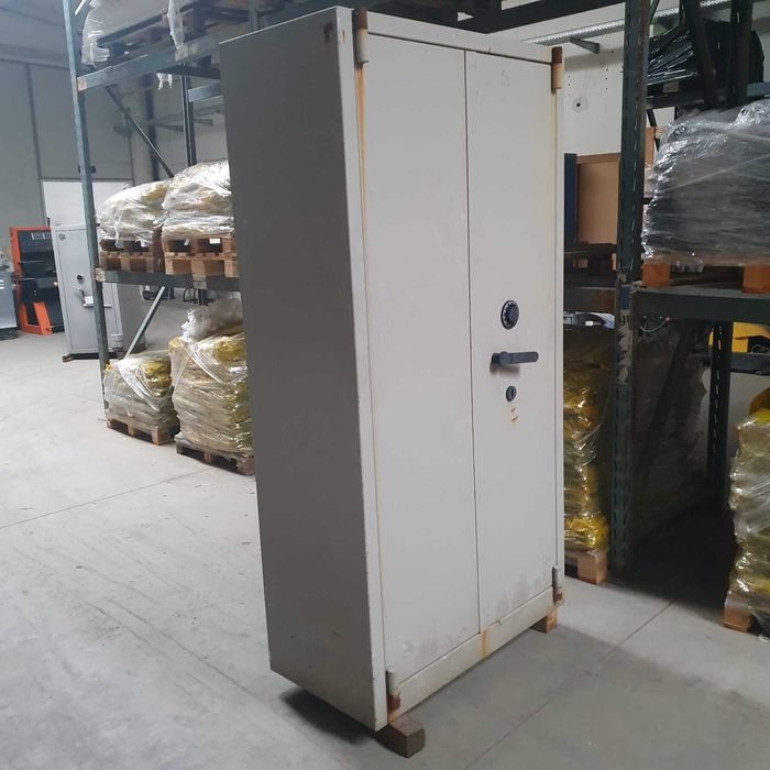 Dulap metalic cu seif