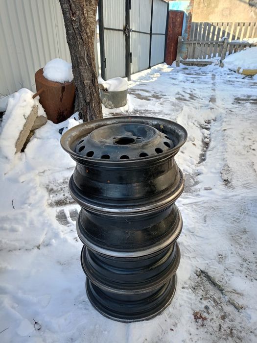 Продам диски на 14 раболтовка 100