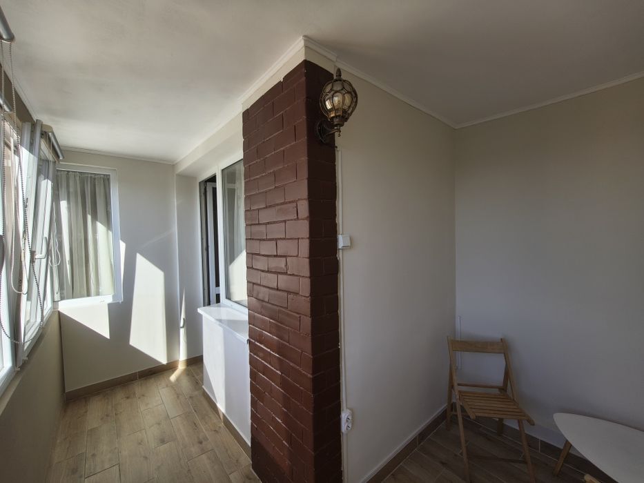 Închiriez apartament