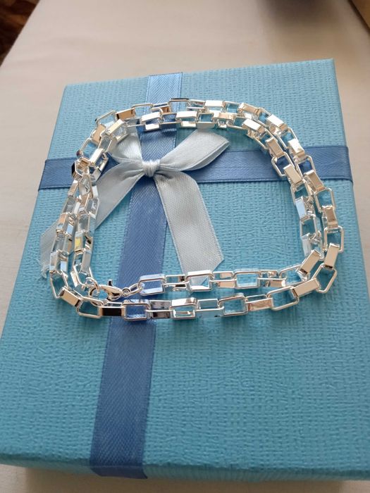 Нов,масивен сребърен мъжки ланец. Сребърна гривна за мъж. В кутия.