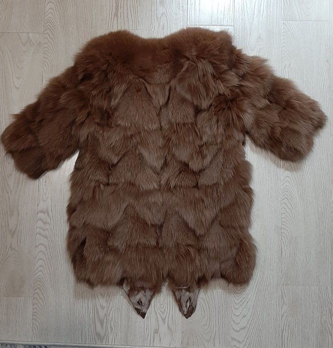 Натуральная шуба из меха лисы