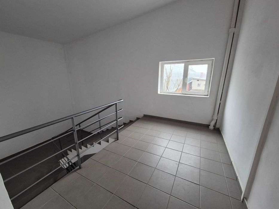Spatiu de birouri 200mp utili Hala Laminor Republica sector 3 Bucuresti