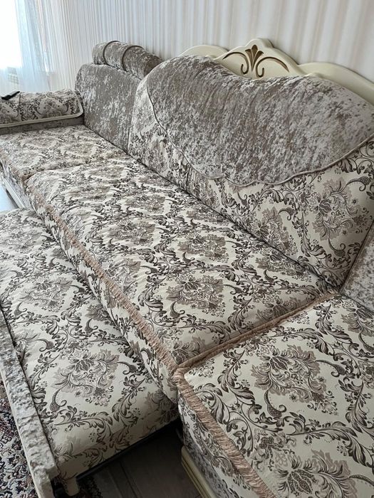 Диван для гостиной